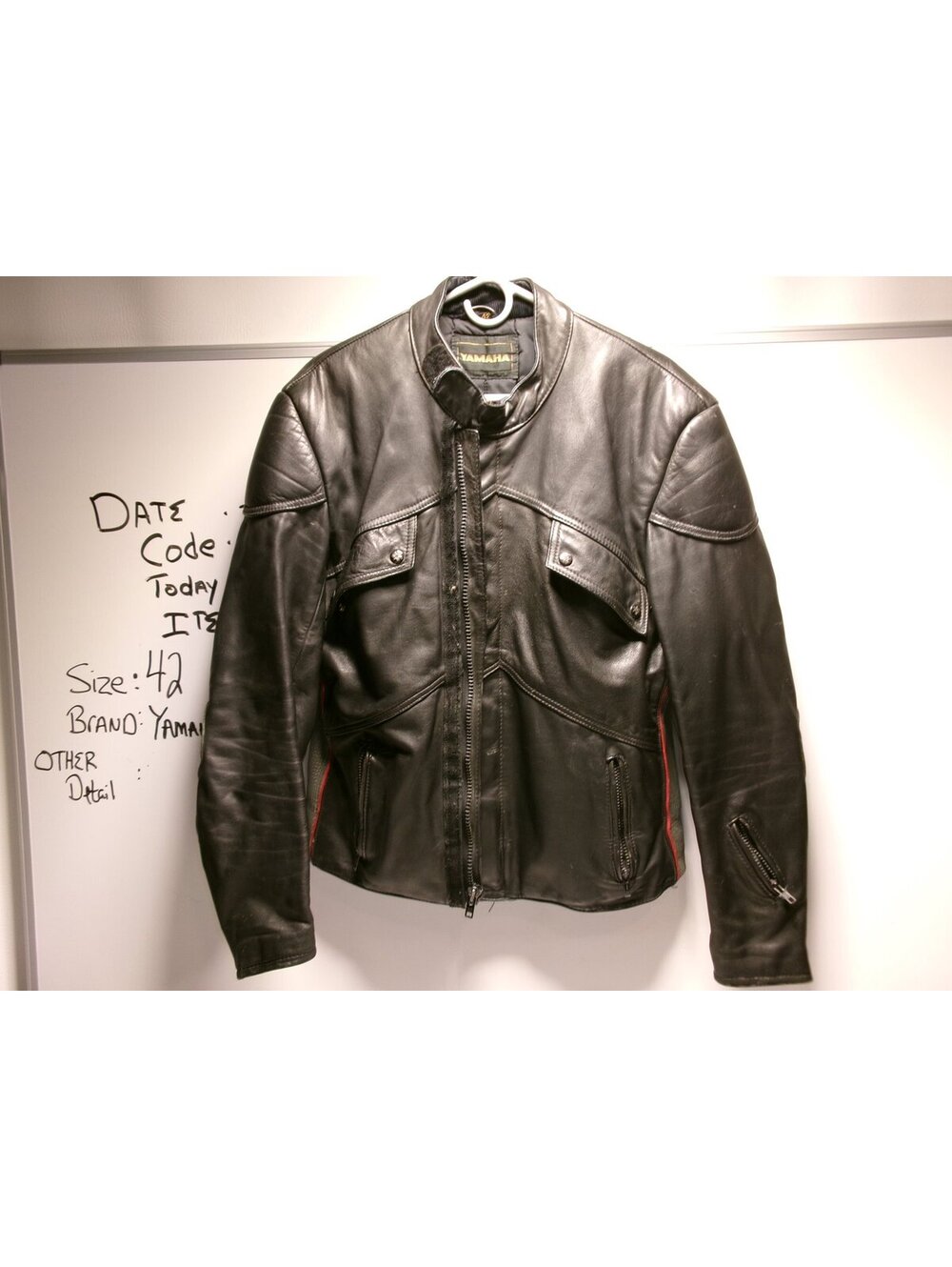 Yamaha Mens Leather Motorcycle Jacket Size 42